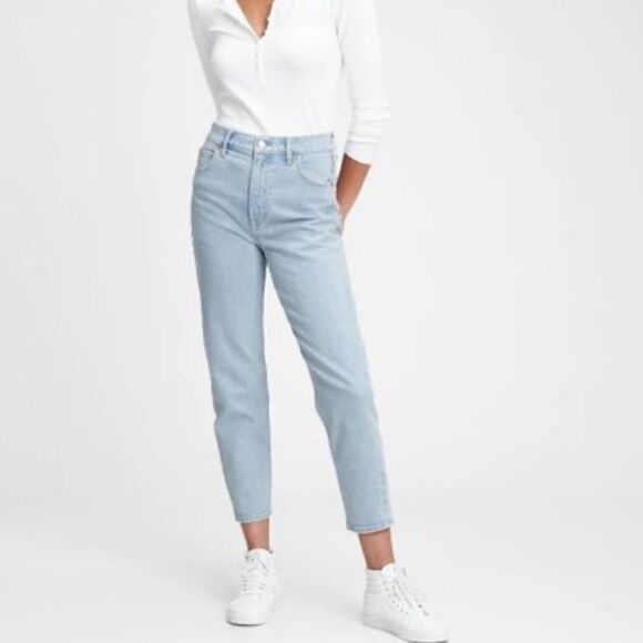 GAP Denim Mom Jeans High Waist Light Indigo Wash Size  10 - Picture 1 of 9